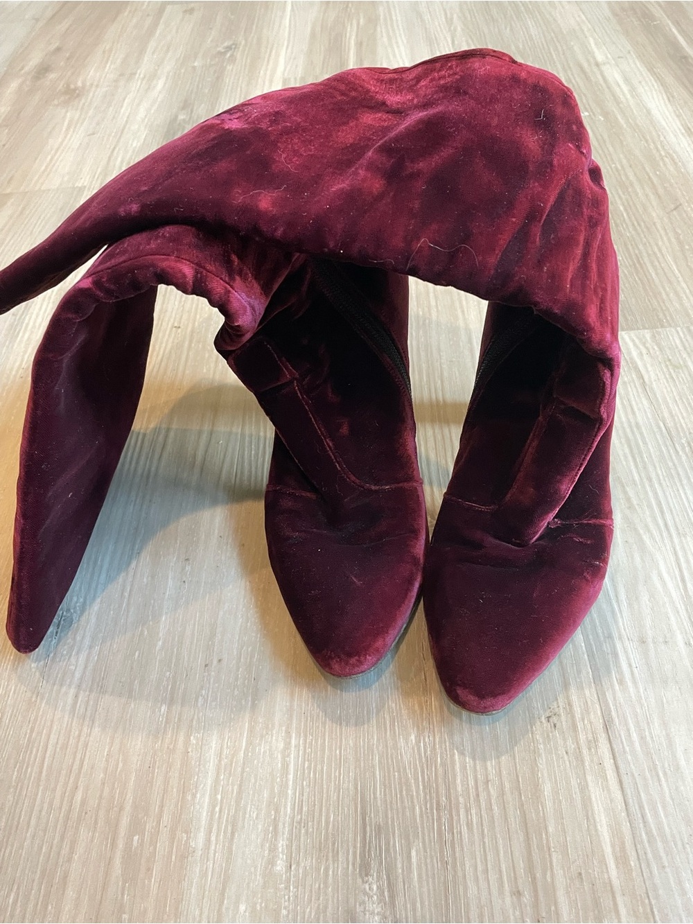 Women's Burgundy Velvet Knee-High Heeled Boots - Picture 3 of 4
